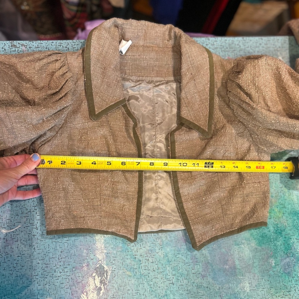 Shakespearean Shrug Set - Picture 13 of 16